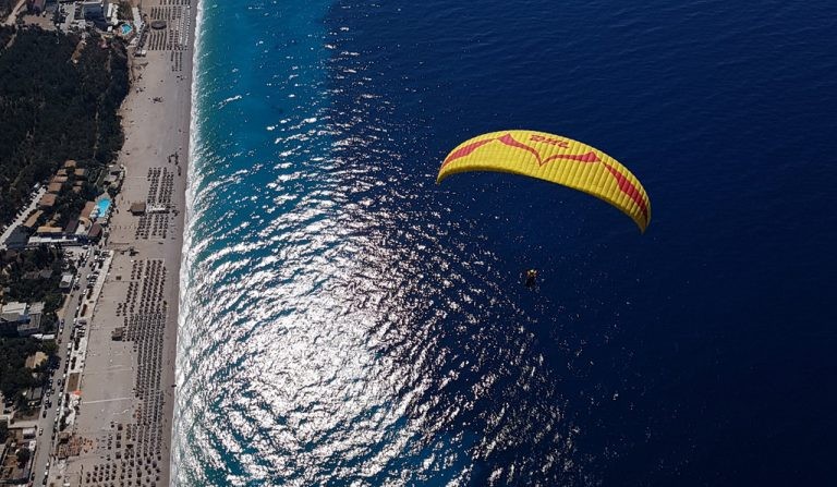 Boook Tandem Paragliding Albania